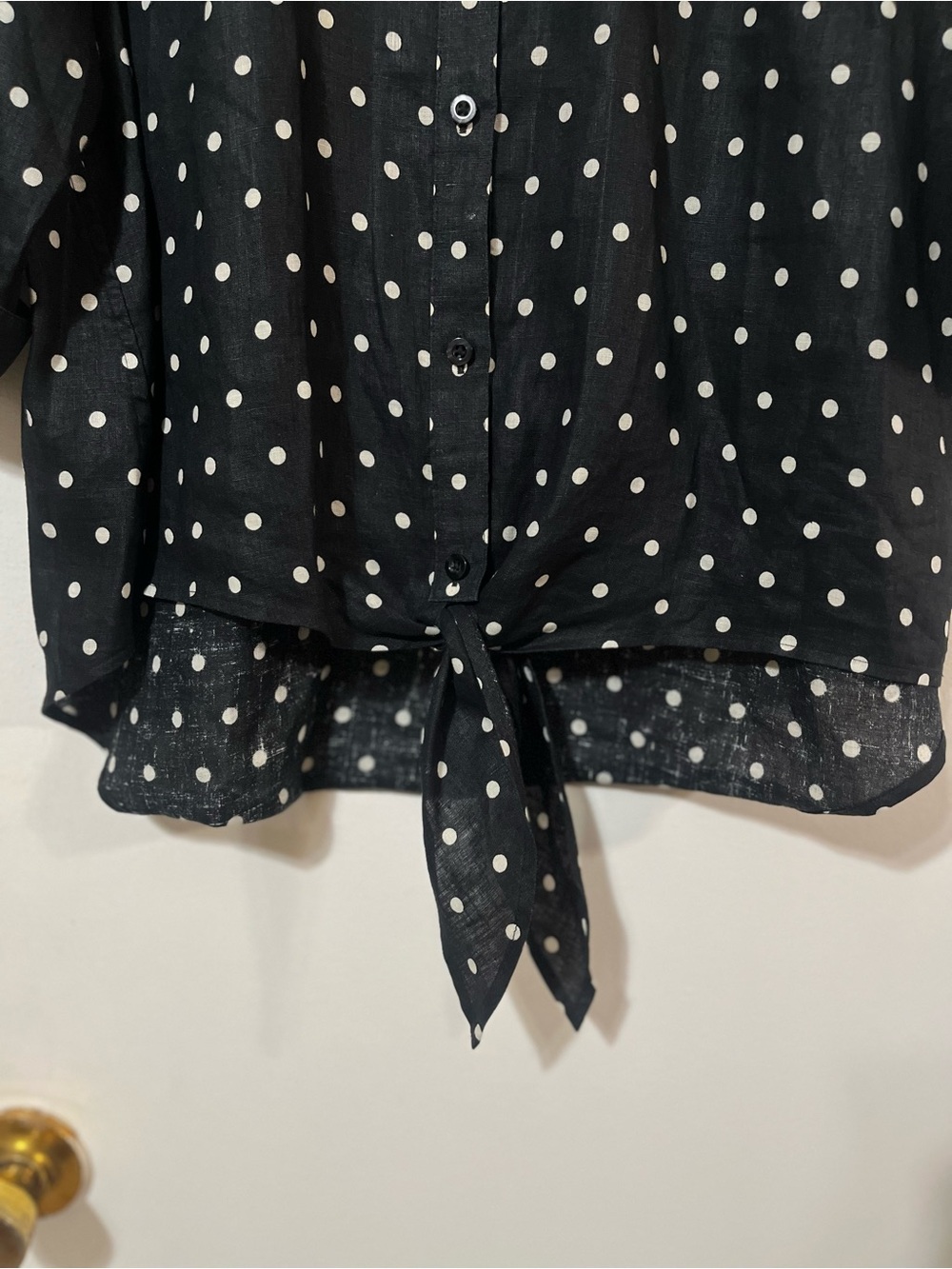 Chico's 1 or Women's Med 8 100% Linen Polka Dot Tie-Front Button-Up Shirt Black - Picture 6 of 6